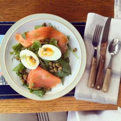 Meo nho giup khac phuc lan da sam nam do thuc khuya - Anh 6