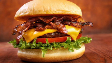 Bạn sẽ sốc nếu biết gà rán, hamburger chứa nhiều calo đến mức nào - Ảnh 3 Ban se soc neu biet ga ran, hamburger chua nhieu calo den muc nao - Anh 3