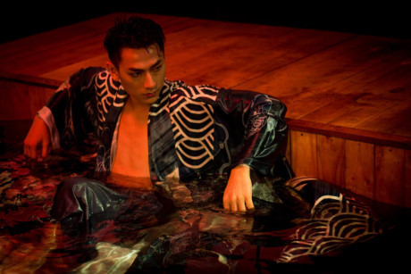 Isaac tự nhận Isaac tu nhan