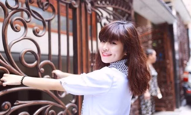 Những hot girl Việt sở hữu má lúm đồng tiền xinh xắn