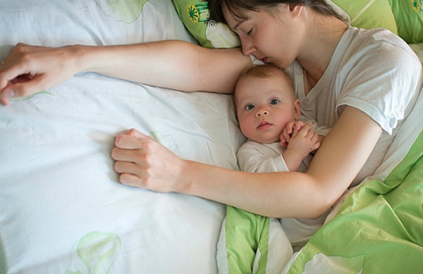 5 lý do và cách xử lý khi trẻ khó ngủ