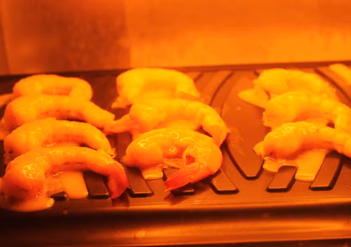 Đãi cả nhà tôm đút lò phô mai ảnh 6 Đãi cả nhà tôm đút lò phô mai - 7