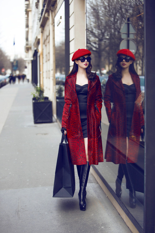 Ngọc Trinh sành điệu sải bước ở Paris ảnh 4 ngoc-trinh-4-6688-1422331874.jpg