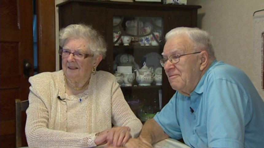 Những chuyện tình xúc động và son sắt nhất thế giới ảnh 4 Những chuyện tình xúc động và son sắt nhất thế giới ảnh 4