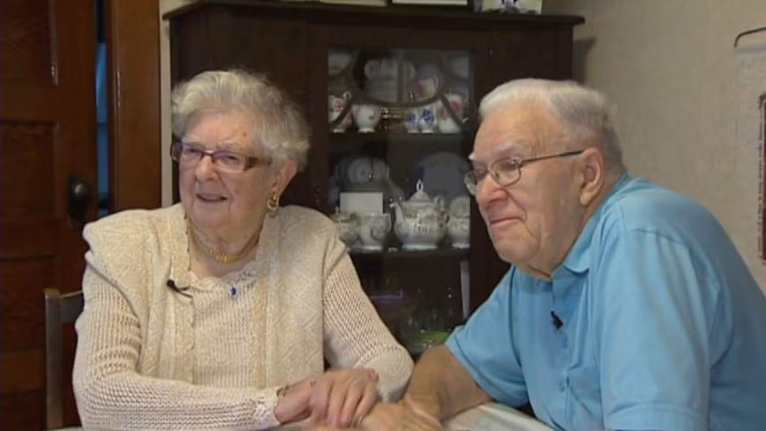 Những chuyện tình xúc động và son sắt nhất thế giới ảnh 4