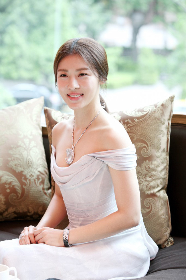 Nhan sắc “Hoàng hậu Ki” ngày càng thay đổi Nhan sac “Hoang hau Ki” ngay cang thay doi
