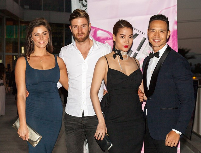 Trương Ngọc Ánh tình tứ cùng Kim Lý trên thảm đỏ ở Mỹ