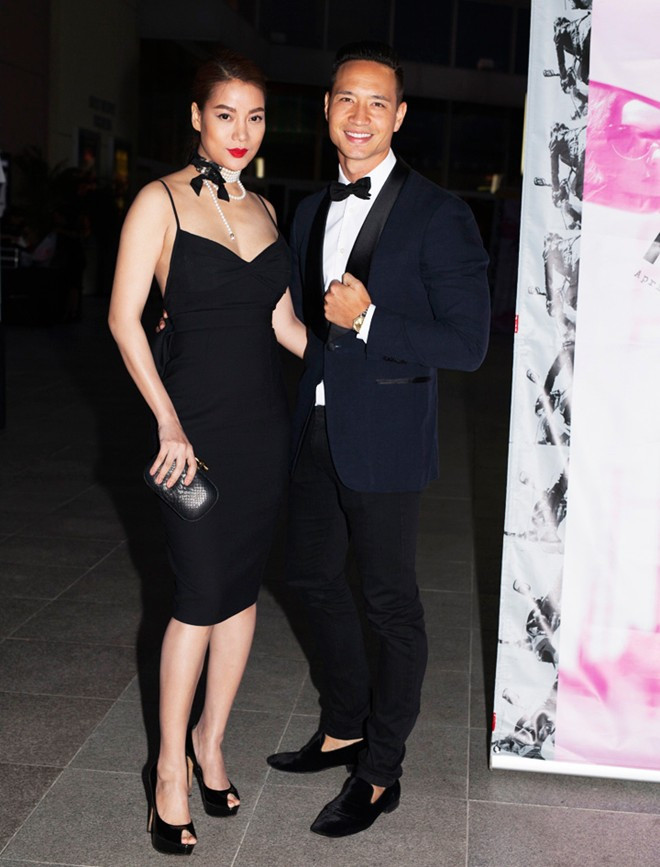 Trương Ngọc Ánh tình tứ cùng Kim Lý trên thảm đỏ ở Mỹ