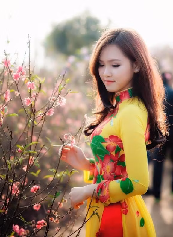 Nhan sắc dịu dàng của nữ sinh mặc áo dài đẹp nhất Hà Nội 2014 ảnh 10