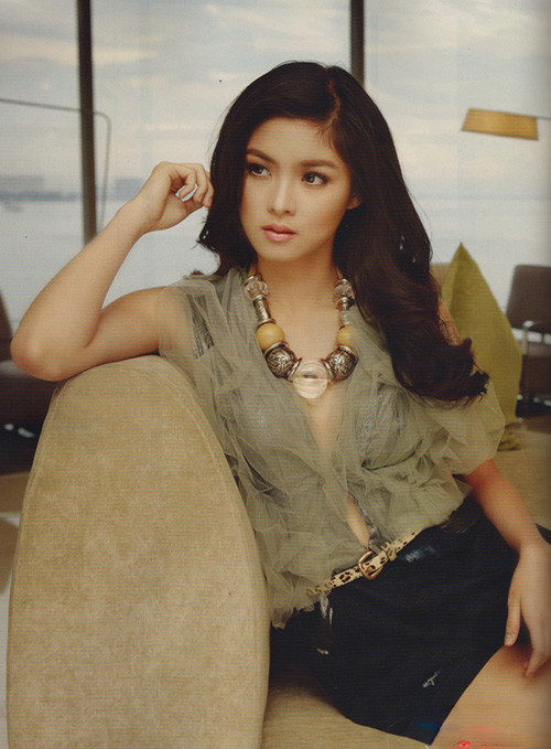 kim chiu - nu dien vien goc hoa tai nang voi cuoc doi bat hanh - 10