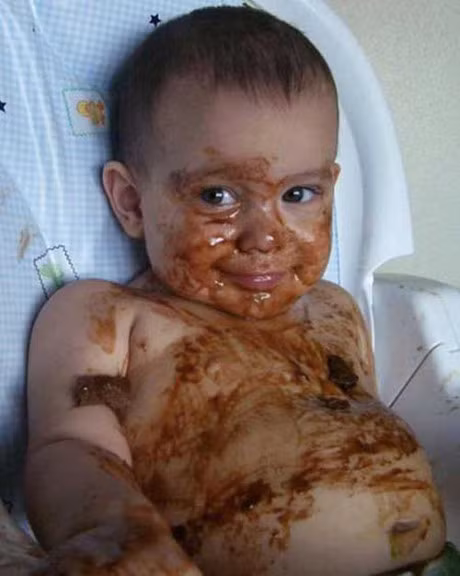 Nhung tinh huong hai huoc “kho do” cua bon con nit khien me khong the gian - Anh 2