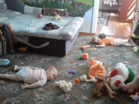 Nhung tinh huong hai huoc “kho do” cua bon con nit khien me khong the gian - Anh 16