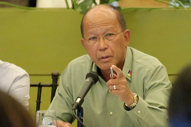 Bộ trưởng Quốc phòng Philippines Delfin Lorenzana