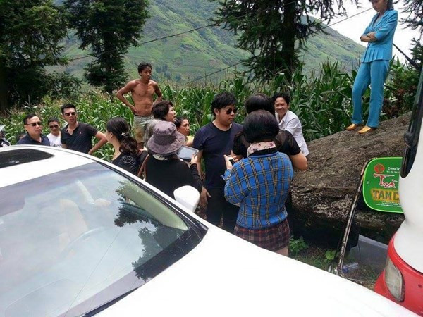 Phương Mỹ Chi đến thăm Quang Lê sau vụ đụng xe ở Sa Pa - ảnh 2