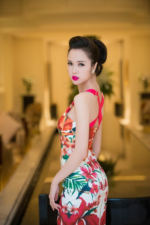 Vũ Ngọc Anh gợi cảm