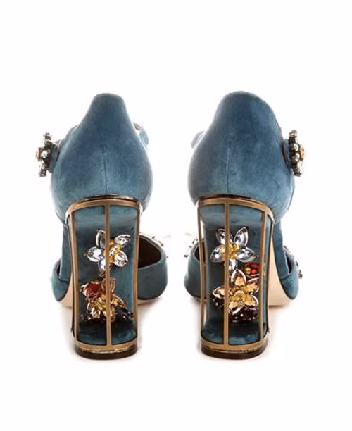 Cận cảnh đôi giày hàng hiệu 43 triệu của Hà Hồ ảnh 8 - 8