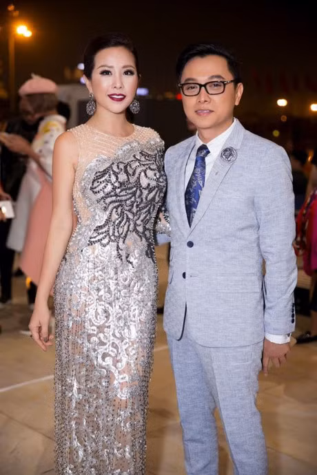 Hoa hau Thu Hoai bat ngo mua toan bo thiet ke cua NTK Cong Tri ngay sau show dien - Anh 2