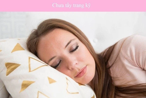 11 kiểu tẩy trang sai lầm ít người biết