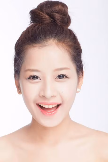 Mach nang cach cham soc toc dep trong nhung ngay mua phun am uot - Anh 5