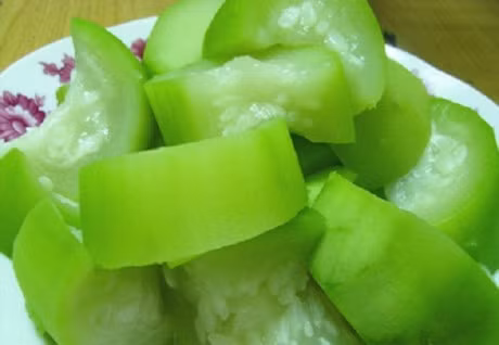 Cach giam can bang qua bau voi 4 mon an cac ban nu nen biet - Anh 1