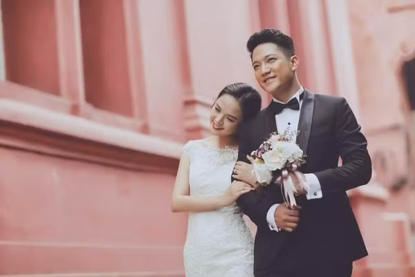 MC Minh Hà nói gì khi Chí Nhân chia tay vợ là Thu Quỳnh