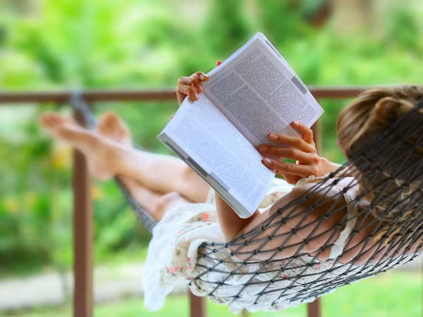 Lợi ích sức khỏe khi đọc sách vài phút mỗi ngày