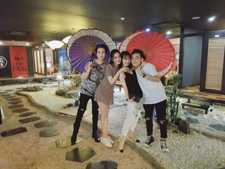 3 cặp đôi mới siêu tình cảm và đẹp đôi của giới hot teen Việt Nam - Ảnh 7 3 cap doi moi sieu tinh cam va dep doi cua gioi hot teen Viet Nam - Anh 7