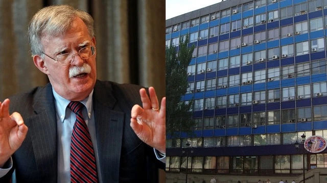 Cố vấn an ninh quốc gia Mỹ John Bolton và nhà máy Motor Sich của Ukraine ở Zaporozhye.