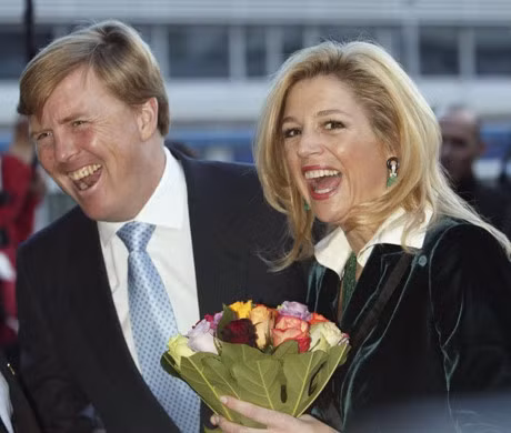 Chuyen tinh hoang gia dang nguong mo o xu so hoa tulip - Anh 10