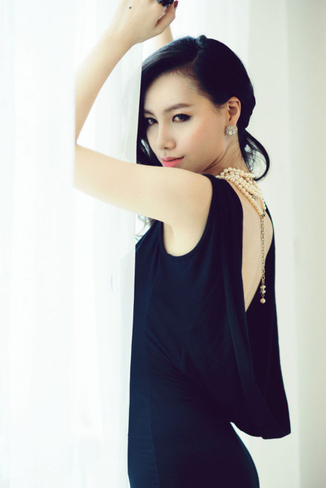 Vũ khí bí mật làm nên vẻ gợi cảm của MC Minh Hà - Ảnh 12 Vu khi bi mat lam nen ve goi cam cua MC Minh Ha - Anh 12