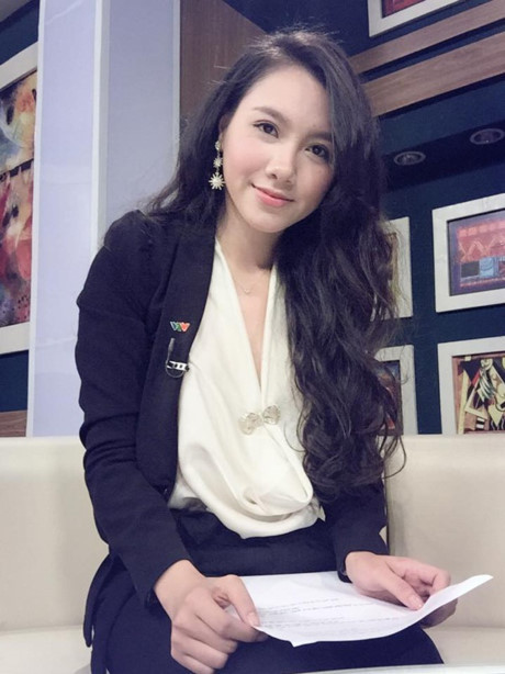 Vũ khí bí mật làm nên vẻ gợi cảm của MC Minh Hà - Ảnh 6 Vu khi bi mat lam nen ve goi cam cua MC Minh Ha - Anh 6