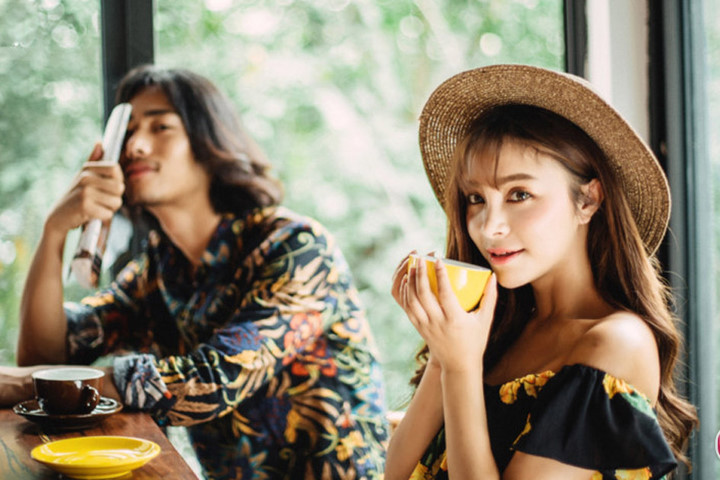 Tuyệt chiêu của những bà vợ khôn ngoan, nói như rót mật vào tai chồng