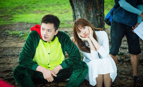 Hari Won cực đáng yêu trên phim trường Hari Won cuc dang yeu tren phim truong