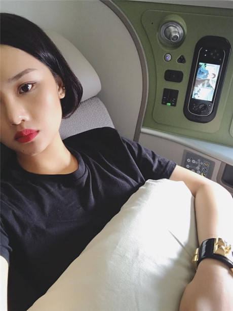 Miu Lê và những bí mật đằng sau khối tài khủng khi tuổi đời còn rất trẻ - Ảnh 10 Miu Le va nhung bi mat dang sau khoi tai khung khi tuoi doi con rat tre - Anh 10