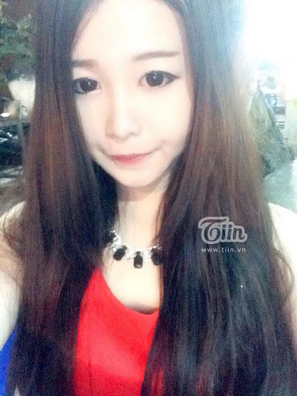 Nữ sinh Đồng Tháp nổi như cồn nhờ gương mặt giống búp bê