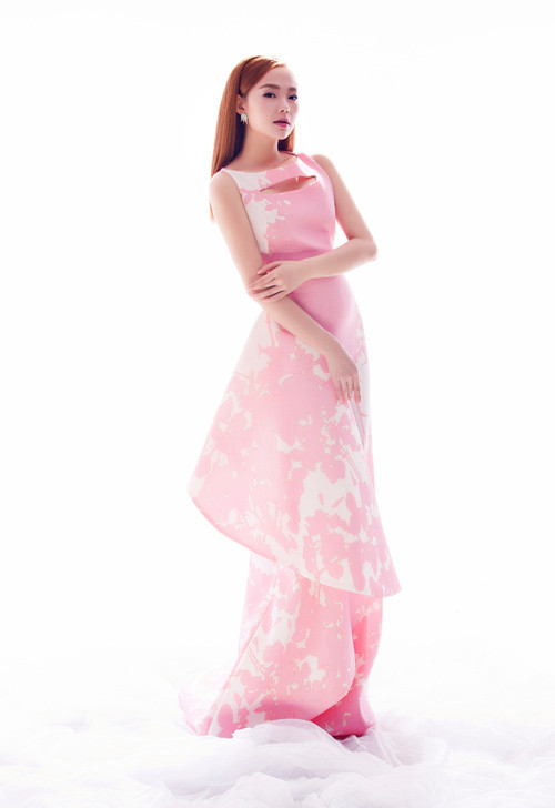 Minh Hằng gợi ý mặc đẹp cùng váy pastel ảnh 4 8u9a5342.jpg