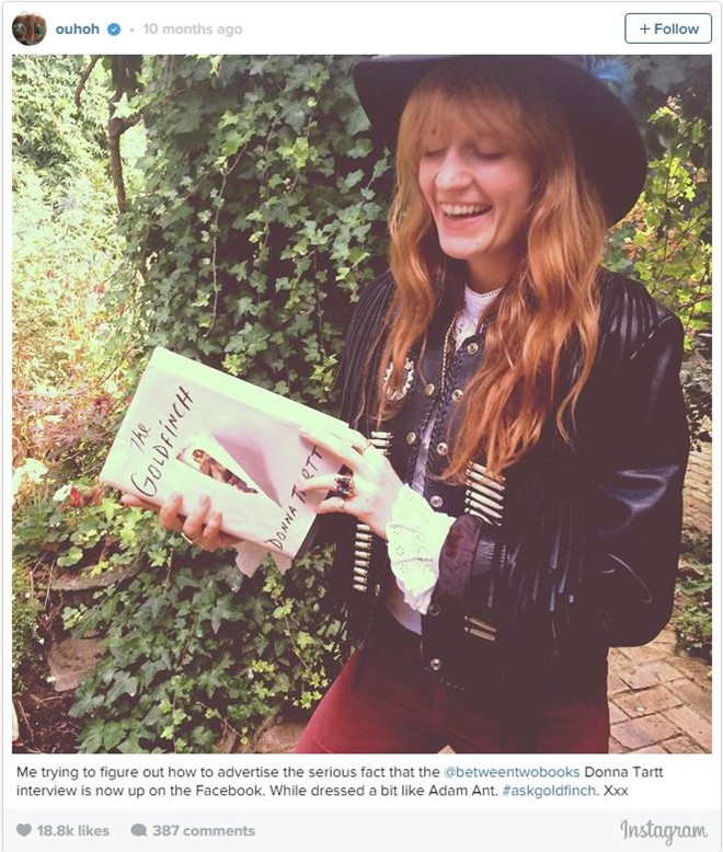 10 cuốn sách gối đầu giường của sao Hollywood 