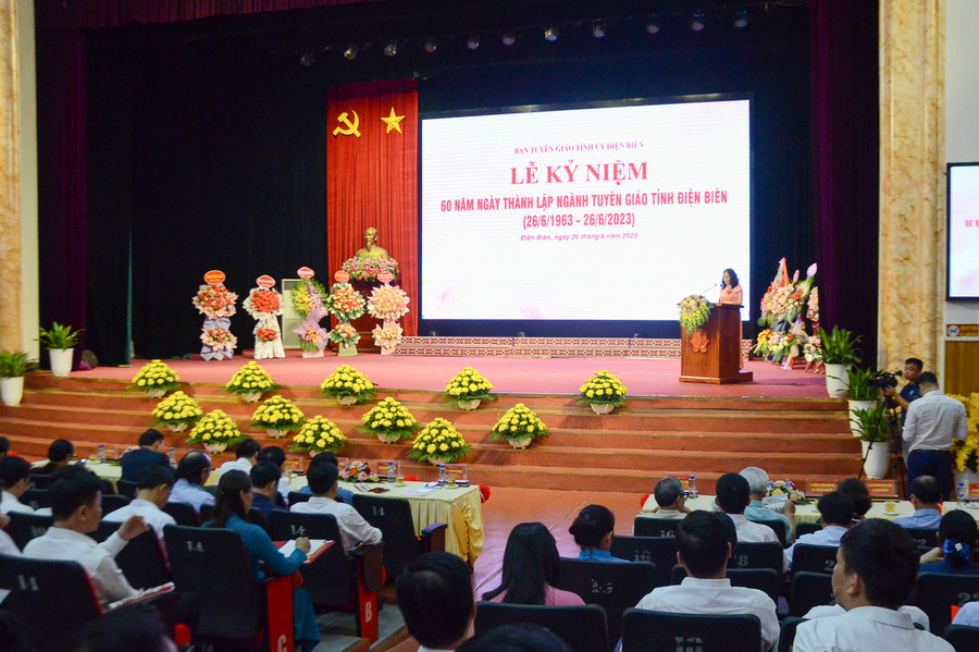 Quang cảnh Lễ kỷ niệm. Quang cảnh Lễ kỷ niệm.