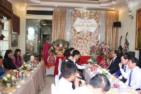 Hoa khôi Thể thao Lại Hương Thảo rạng rỡ trong lễ ăn hỏi ảnh 12