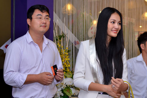 3 ông chồng “xấu mã” của các Hoa hậu, Á hậu Việt ảnh 11 3 ông chồng “xấu mã” của các Hoa hậu, Á hậu Việt ảnh 11