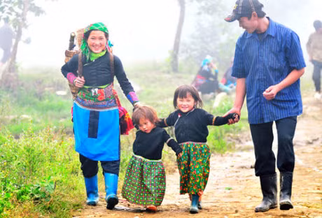 Ngay Gia dinh Viet Nam: Nhung buc anh gia dinh khien ai cung muon ve nha - Anh 4