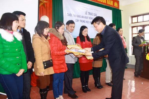 Nghệ An: Trao giải cuộc thi giáo án hoạt động giáo dục hướng nghiệp