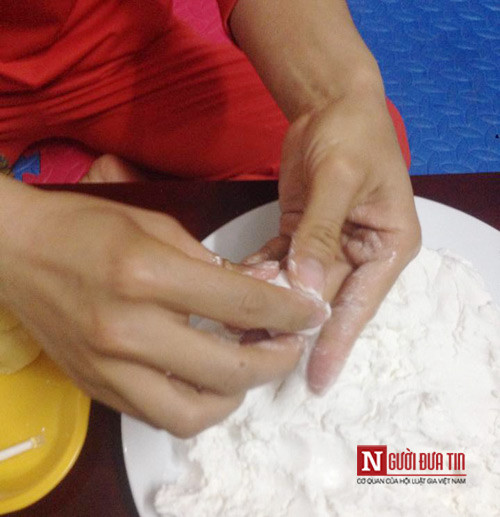 Rộn ràng Tết Hàn thực làm bánh trôi, bánh chay của gia đình trẻ - Ảnh 8