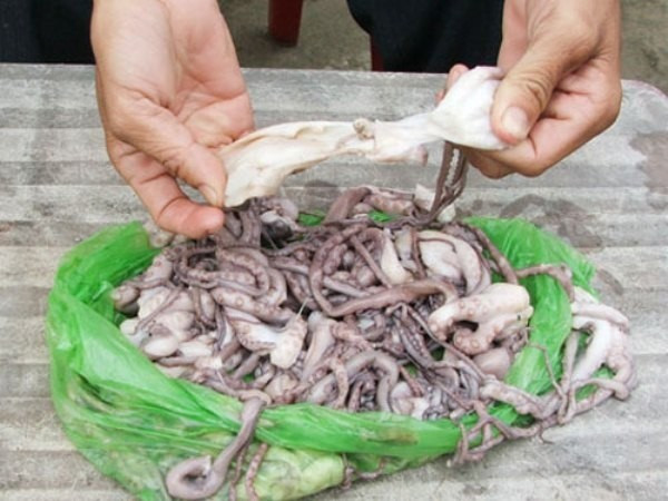 Nhận biết ngay 7 loại thực phẩm giả dễ có nguy cơ gặp nhất - Ảnh 13. Nhận biết ngay 7 loại thực phẩm giả dễ có nguy cơ gặp nhất - Ảnh 13.