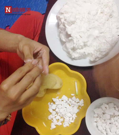 Rộn ràng Tết Hàn thực làm bánh trôi, bánh chay của gia đình trẻ - Ảnh 5