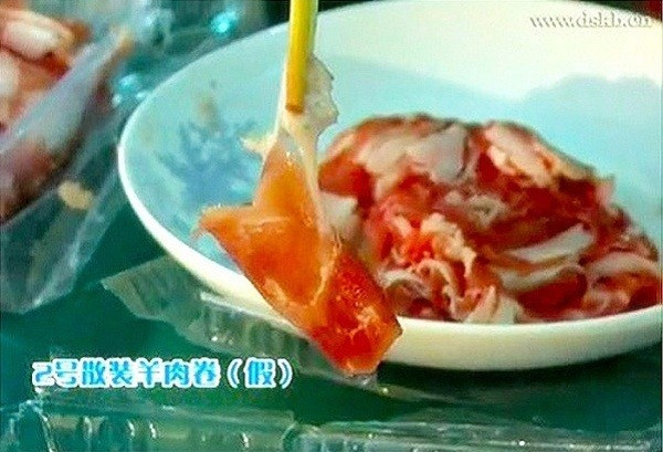 Nhận biết ngay 7 loại thực phẩm giả dễ có nguy cơ gặp nhất - Ảnh 5. Nhận biết ngay 7 loại thực phẩm giả dễ có nguy cơ gặp nhất - Ảnh 5.