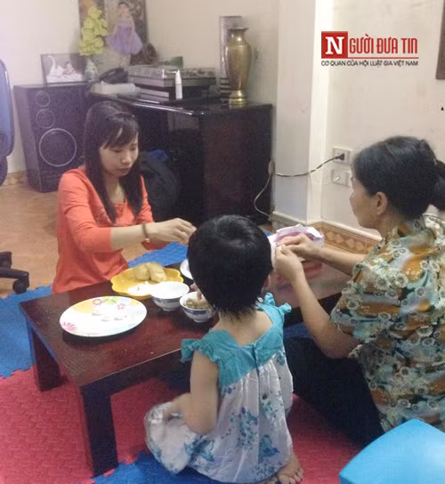 Rộn ràng Tết Hàn thực làm bánh trôi, bánh chay của gia đình trẻ