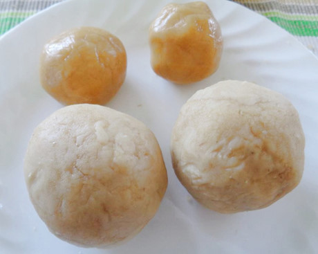 Cách làm bánh trung thu nhân đậu trắng thơm ngon - Ảnh 2 Cach lam banh trung thu nhan dau trang thom ngon - Anh 2