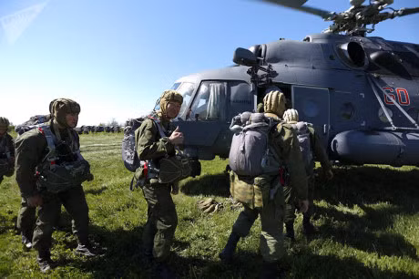 Kham pha don vi thien chien nhat cua quan doi Nga - Anh 2