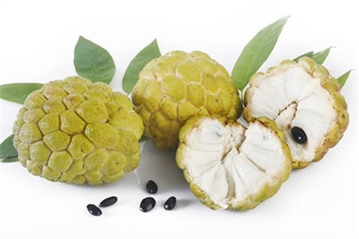 Quả na rất ngon nhưng nên cẩn thận khi cắn phải hạt sẽ có thể gây ngộ độc. Ảnh minh họa